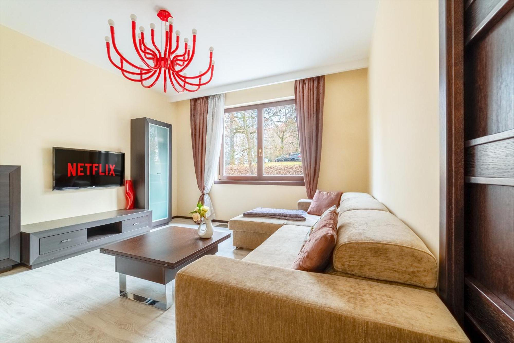 Imperial Apartment In Bohemia Residence By Rentez KLV Exterior foto